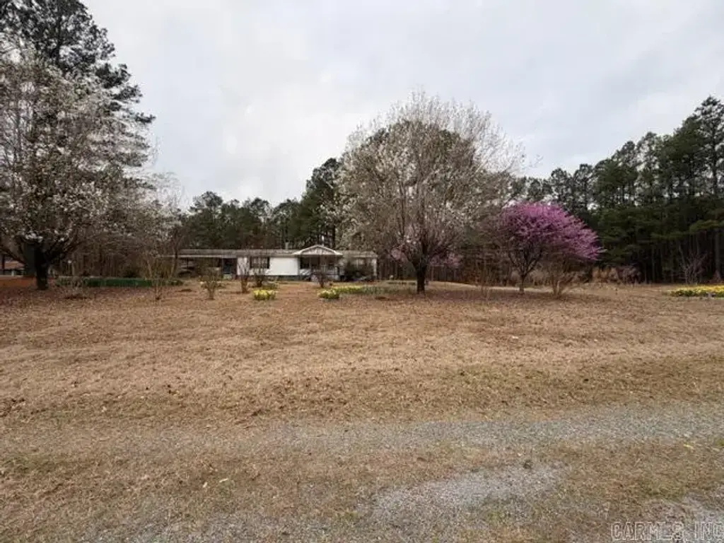 4408 Hwy 376 S, Louann