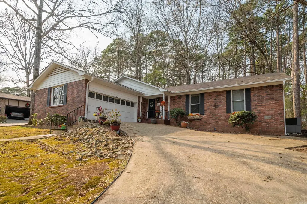 69 Malaga Way, Hot Springs Village