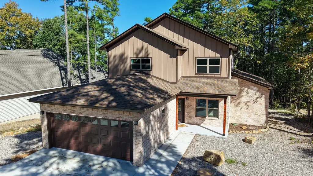 44 Alicante Road, Hot Springs Village