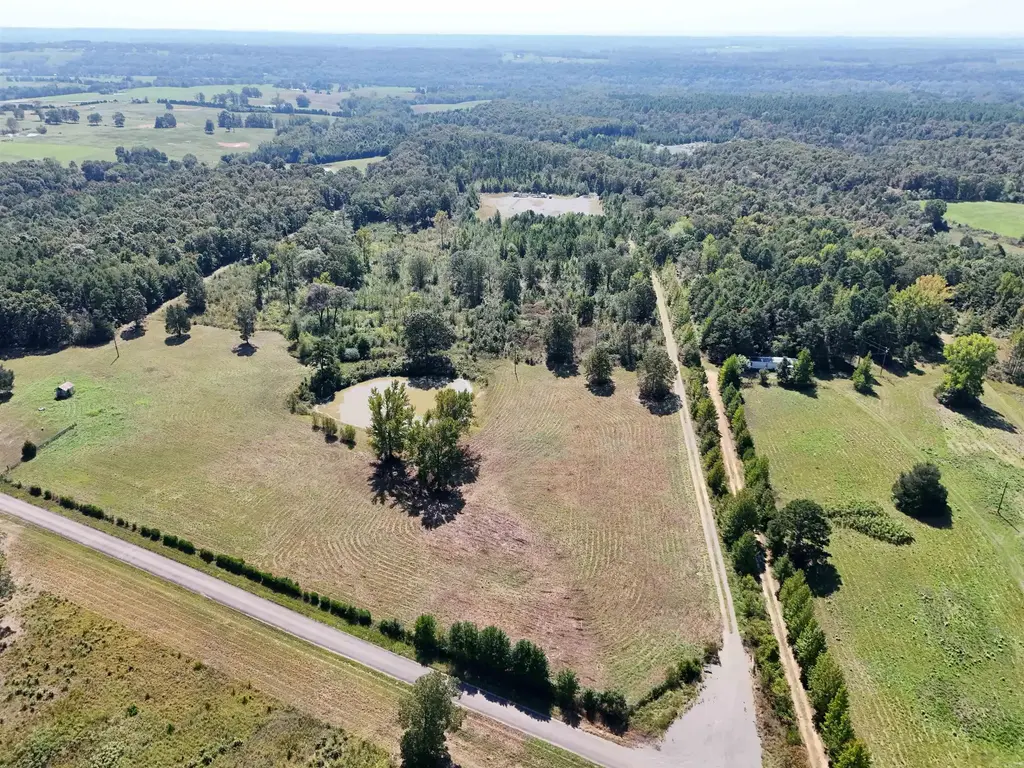 00 C A Holland Road, Quitman