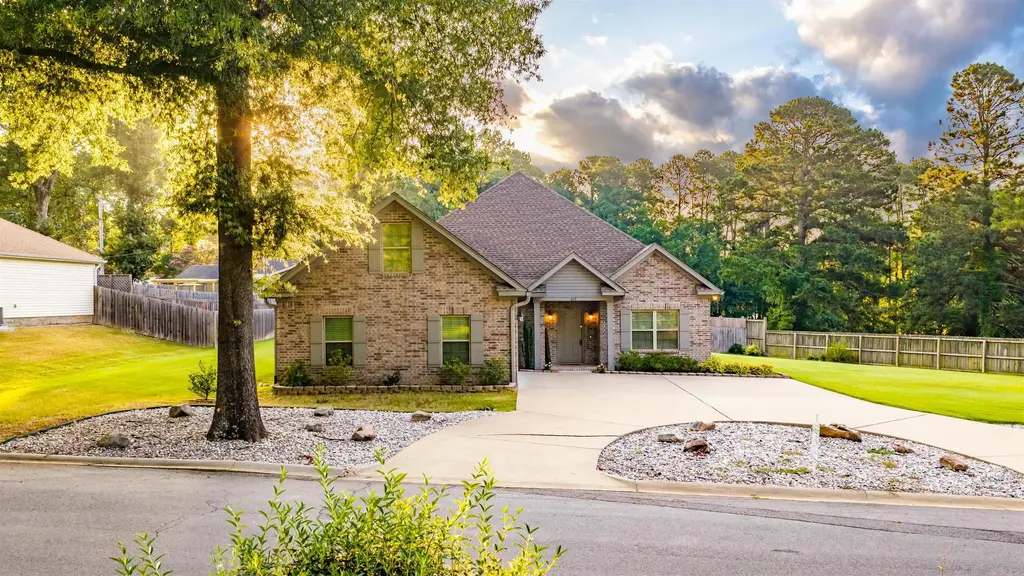 617 Edgemoor Terrace, Benton