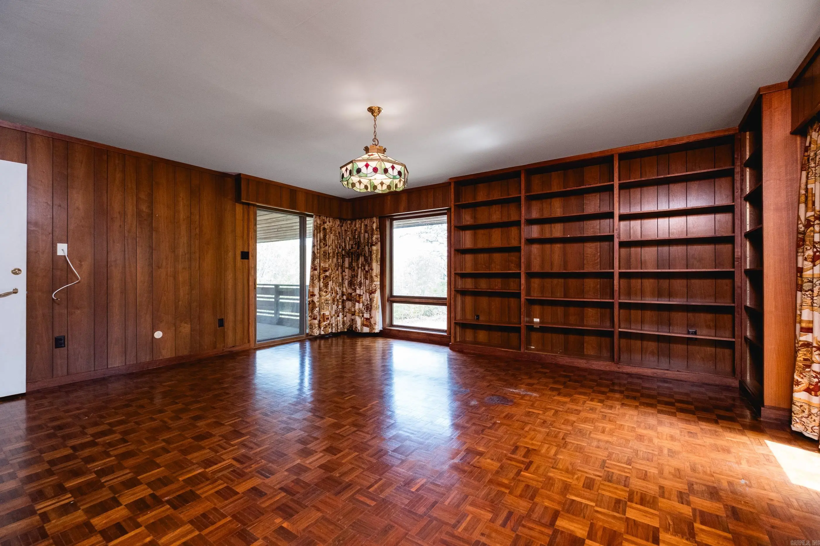 11909 Fairview Road, Little Rock Property Listing: MLS® #26014105