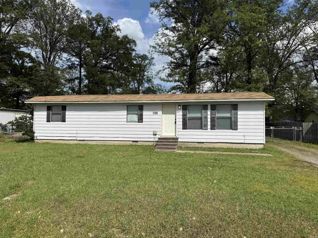 1105 Nancy St, White Hall