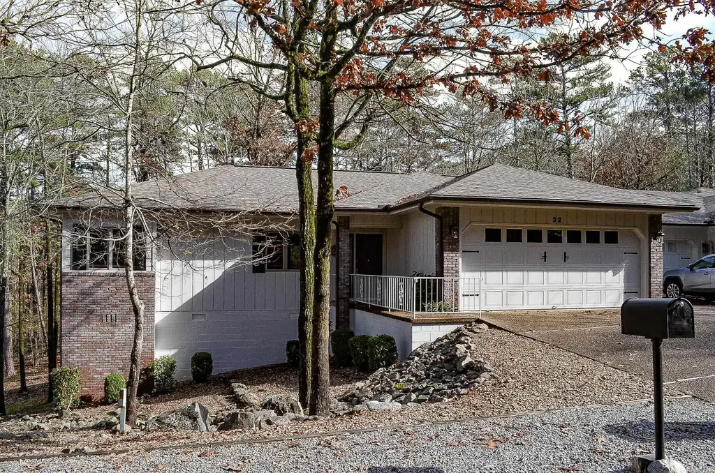 32 Majorca Drive, Hot Springs Village