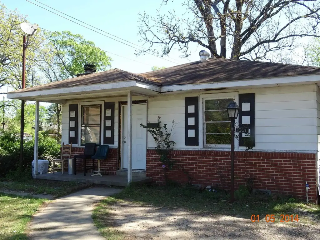 2001 Brown Street, Little Rock