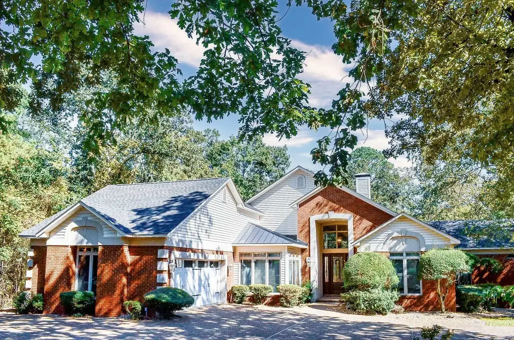 53 Loyola Dr, Hot Springs Village