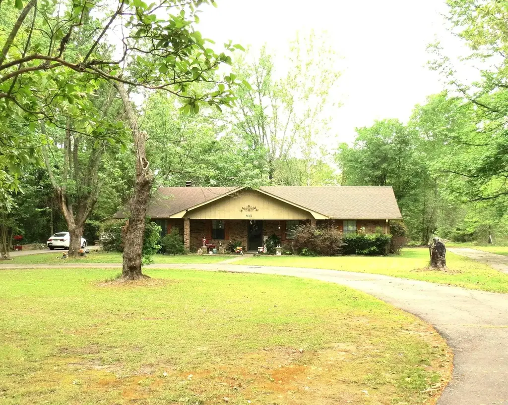 8450 Victoria Drive, Pine Bluff