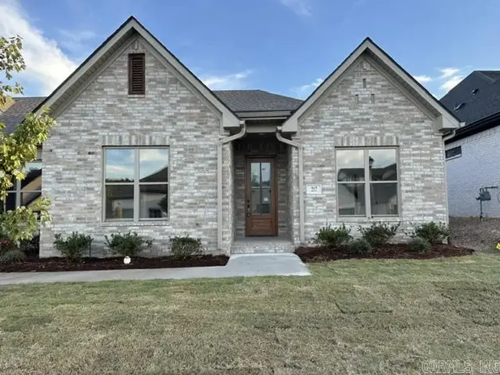 217 Edgewood Circle, Little Rock