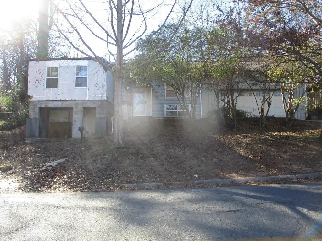 57 White Oak Lane, Little Rock