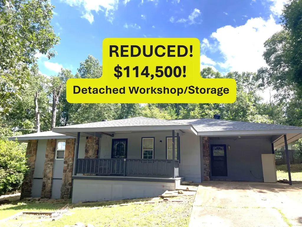 232 Cherokee Road, Cherokee Village