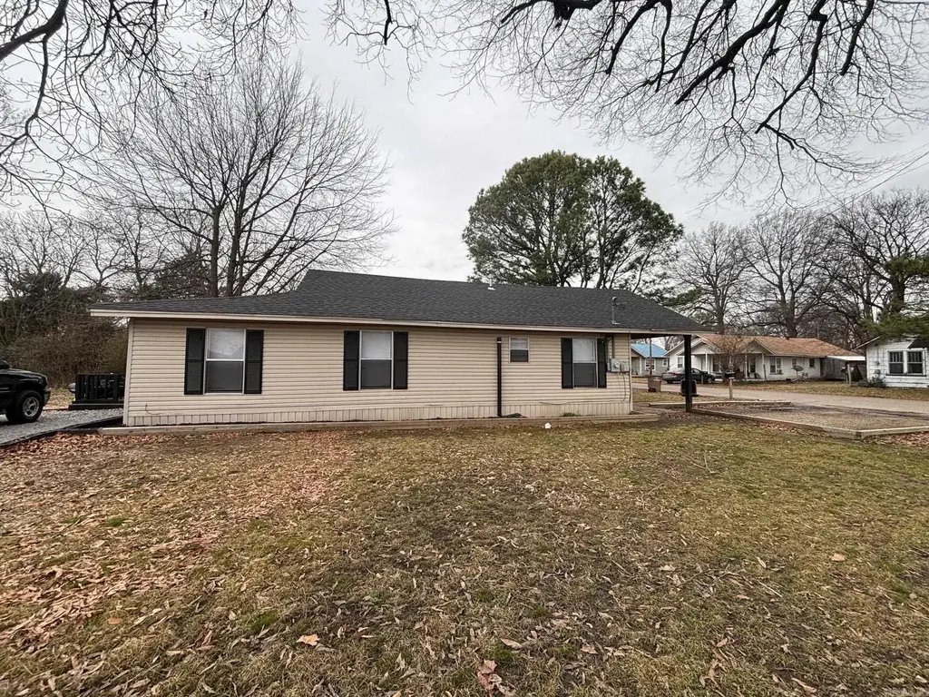 329 Arkansas Ave, Wynne