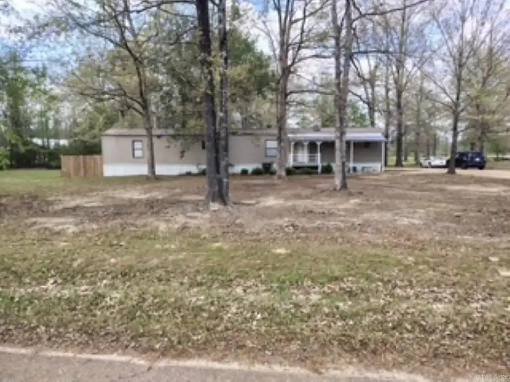 377 Ouachita 210, Camden