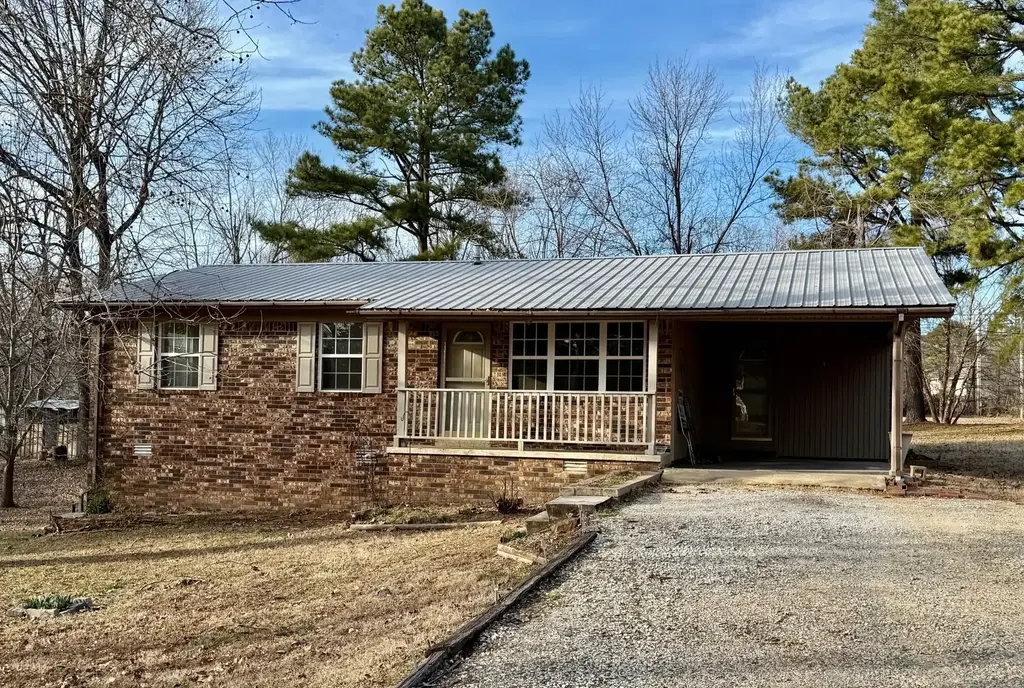 2187 Seagraves Road, Pocahontas