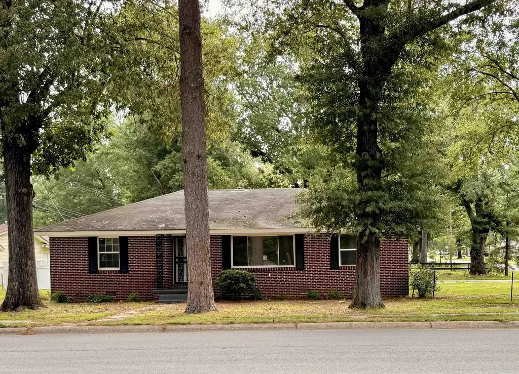 3419 S Olive Street, Pine Bluff