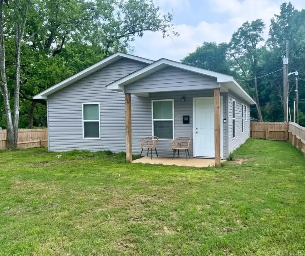 1733 Caddo Street, Arkadelphia