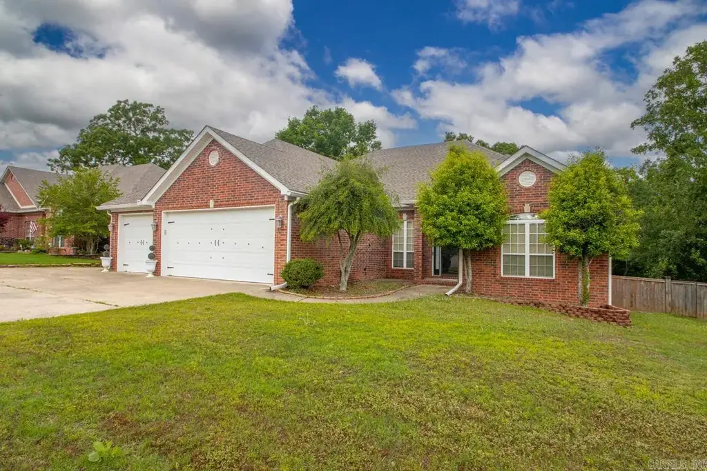 7032 Gap Ridge Drive, Sherwood