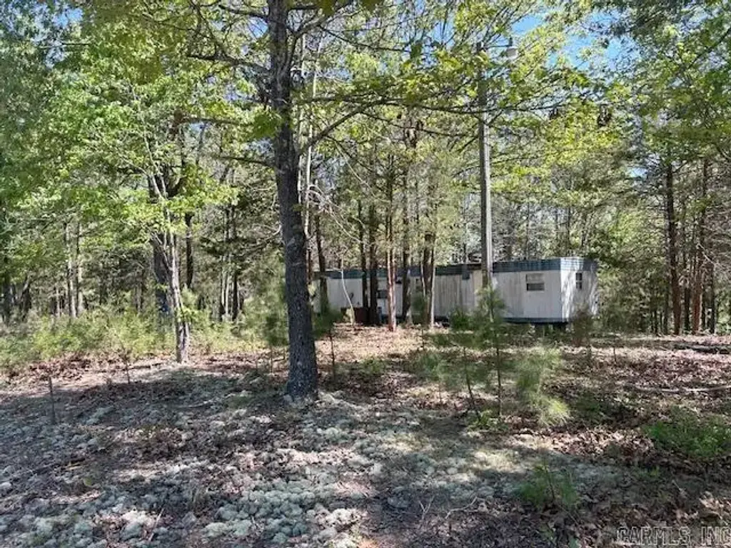 1250 Fry Road, Harriet