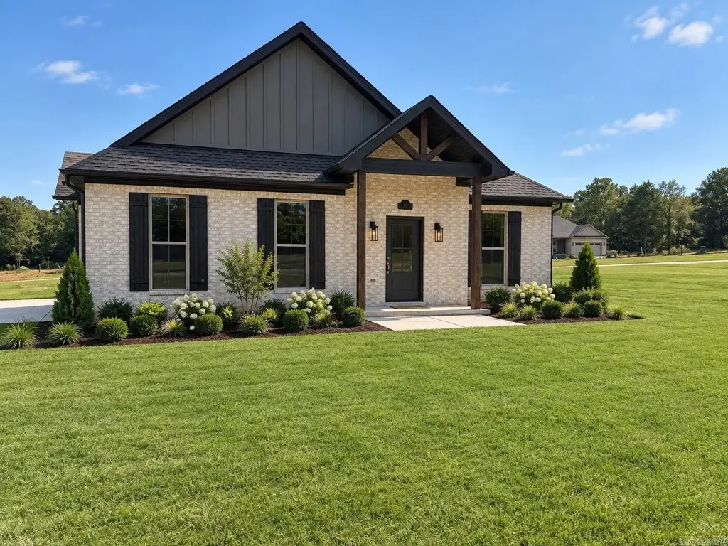 9 King Arthur Court, Greenbrier