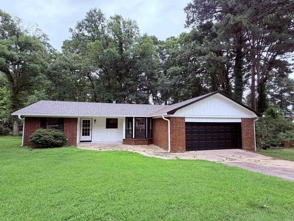 15 Patrick Henry, White Hall