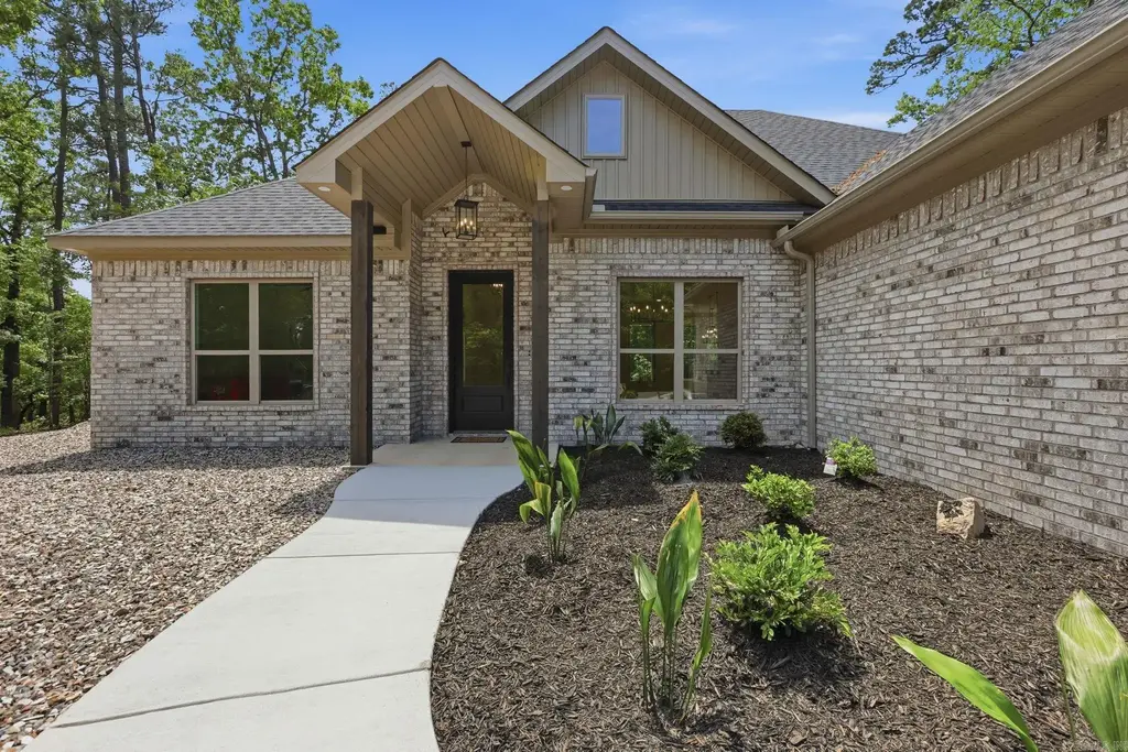 18 Tolosa Way, Hot Springs Village
