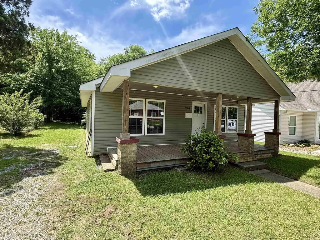 708 W Ashley St, Benton