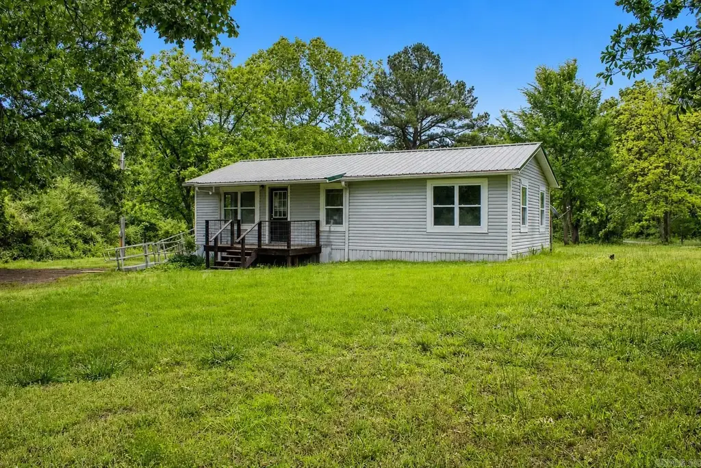 113 Polk Road 91, Hatfield