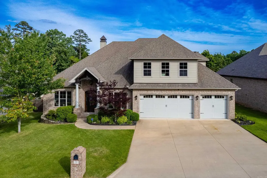 5 Miramar Court, Little Rock