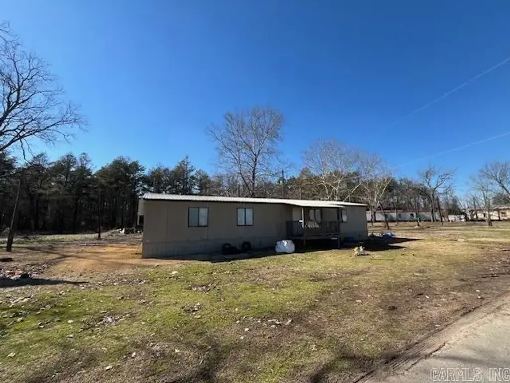 3900 S Highway 65, Pine Bluff