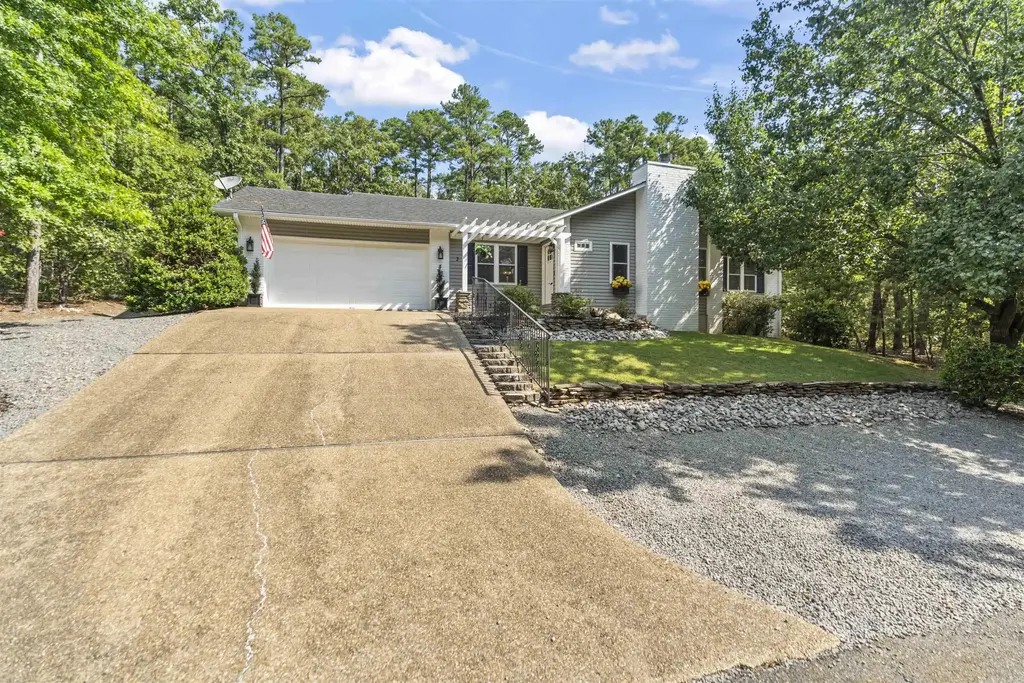 2 Cresta Lane, Hot Springs Village