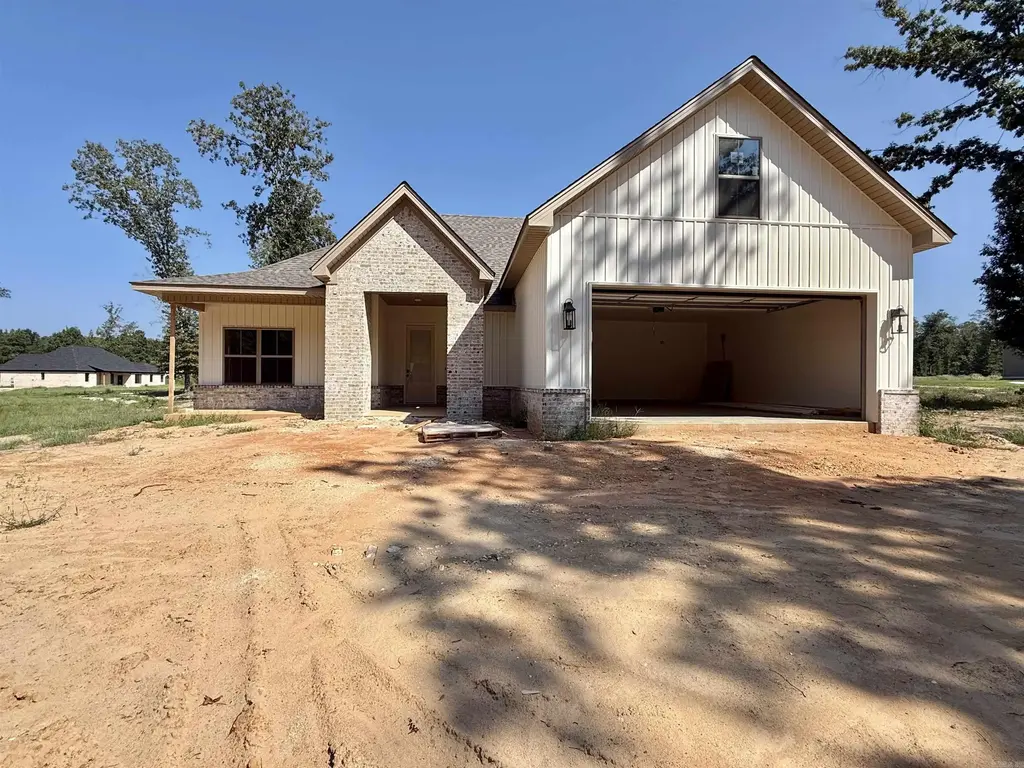 6838 Detonti Road, Bauxite