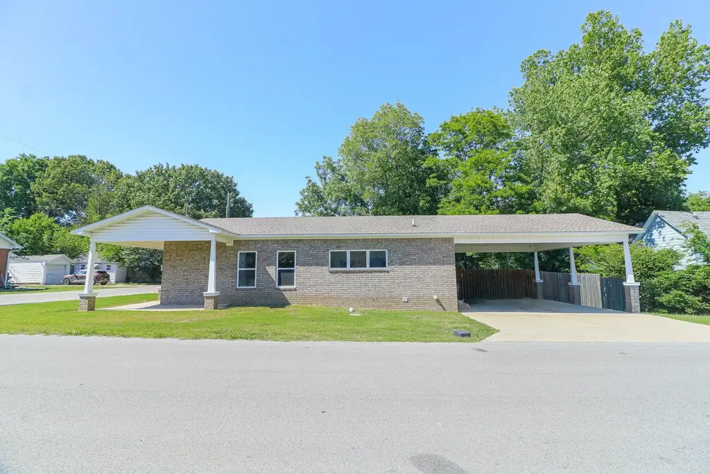 1014 Walnut, Jonesboro