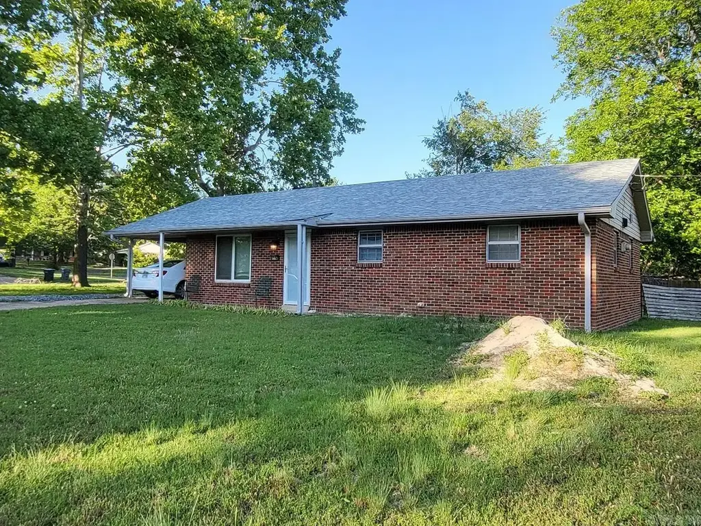 1818 Georgia Dr, Jonesboro