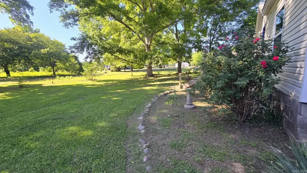 15921 Oak Street, Roland