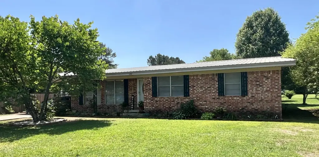 403 W Antioch Street, Delight