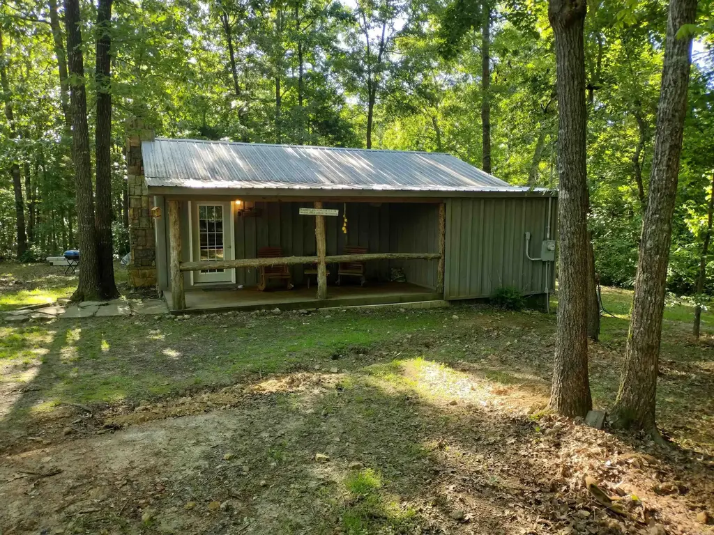 880 Wildcat Rd, Fifty-Six