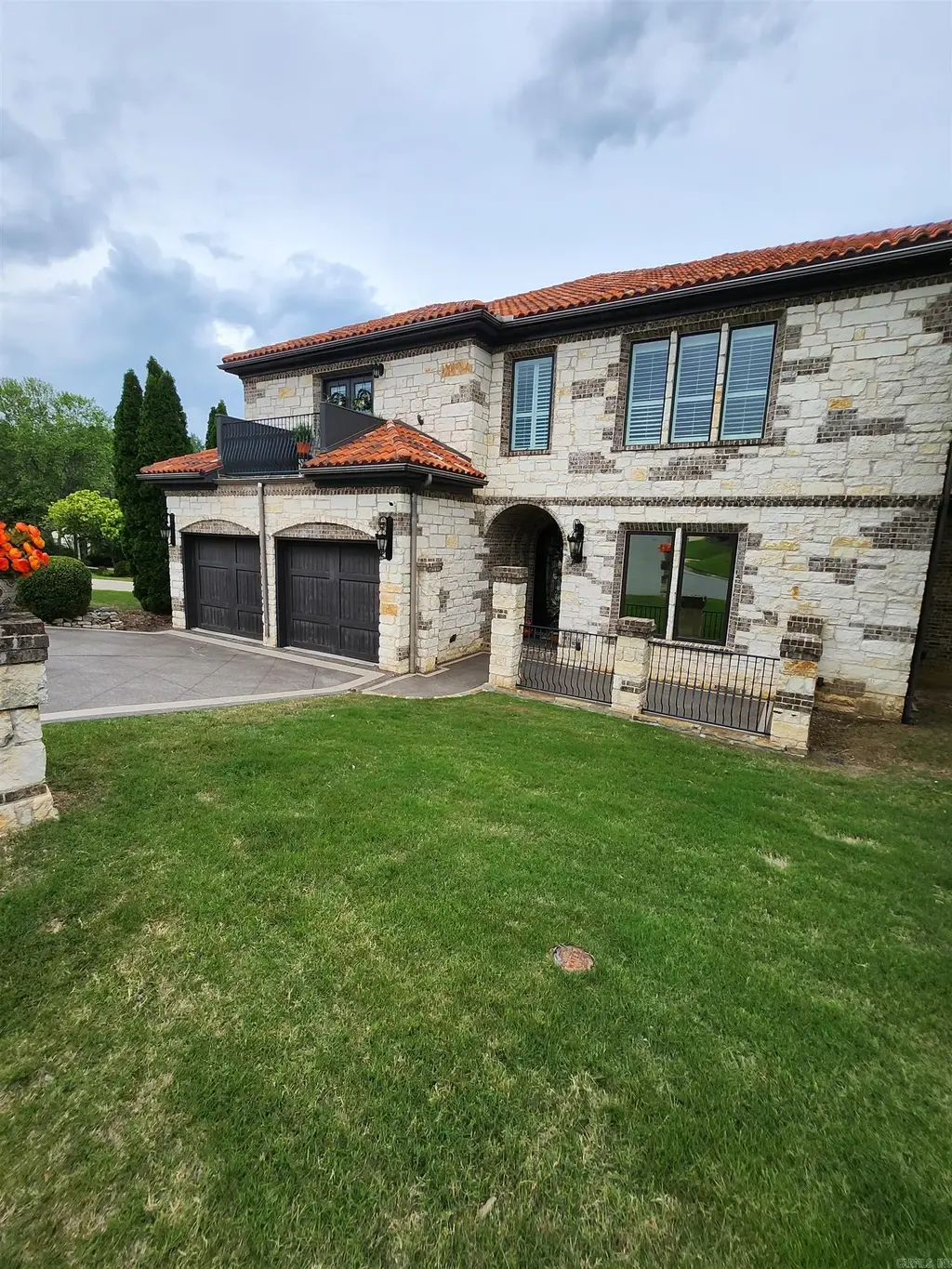 11 La Scala Court, Little Rock