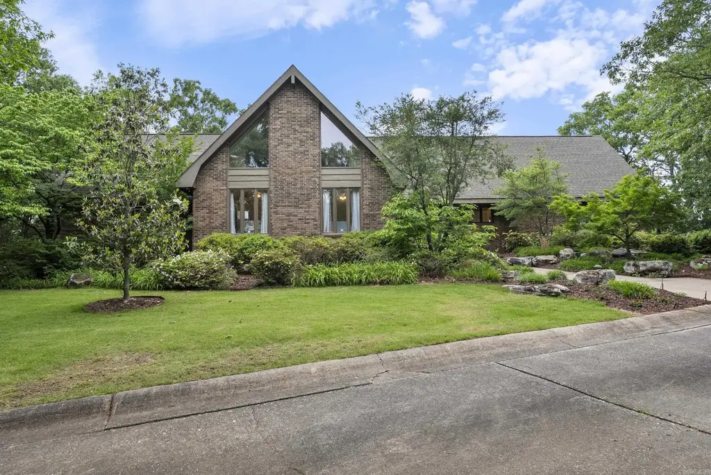 1360 Stanley Russ Rd, Conway