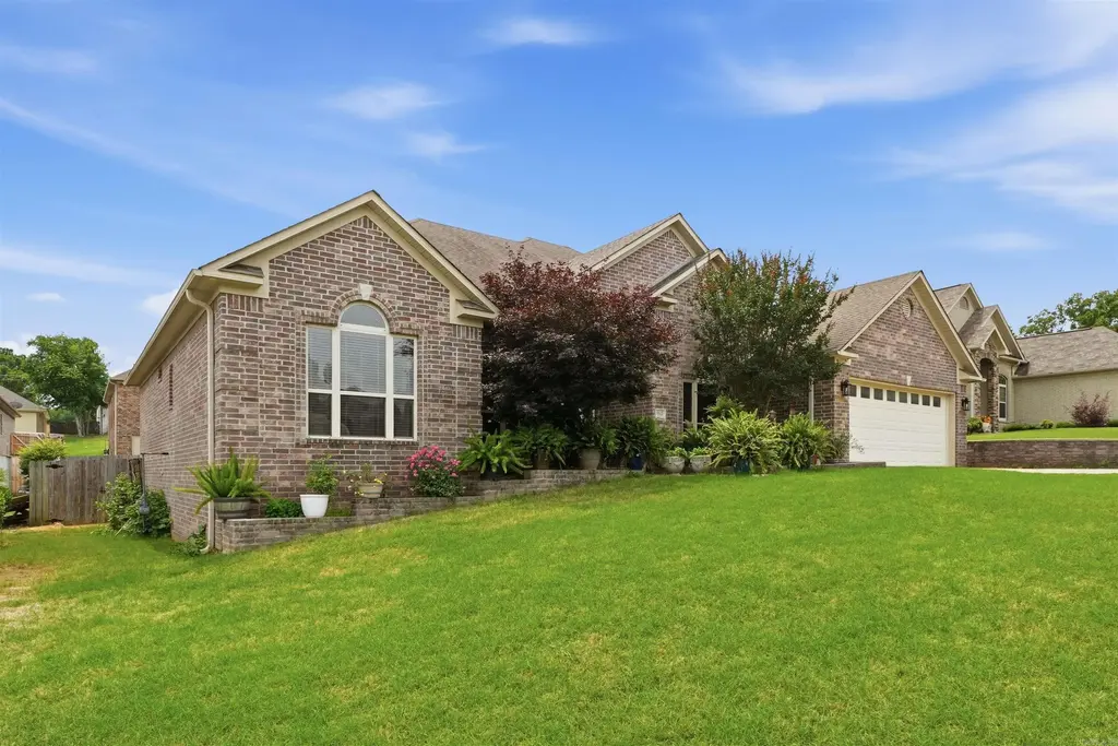 9625 Mercury Drive, Sherwood