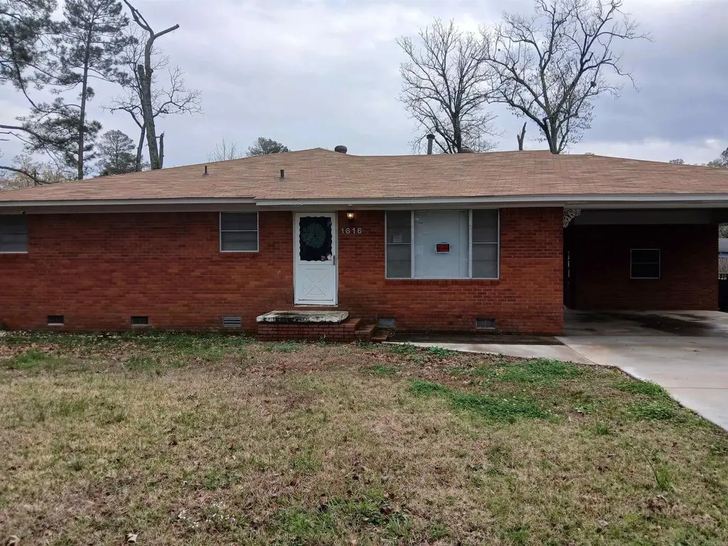 1616 W 32nd Avenue, Pine Bluff