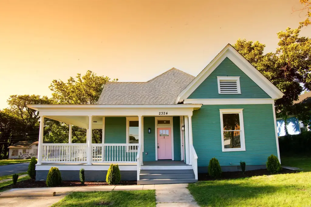 2324 W Daisy L Gatson Bates Drive, Little Rock