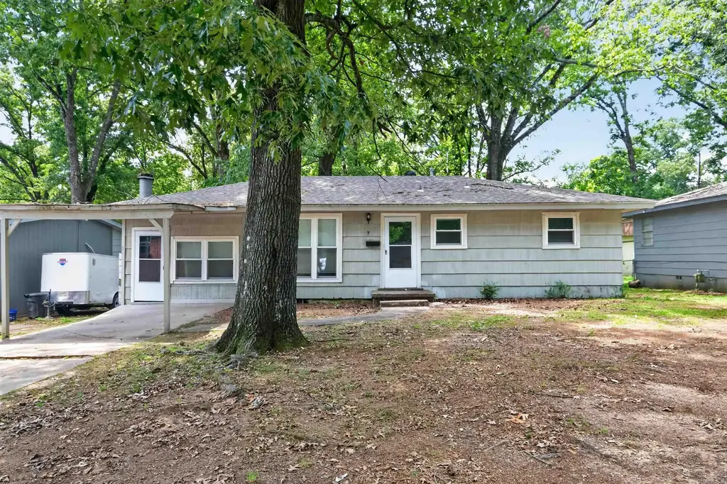 7 Durham Drive, Little Rock