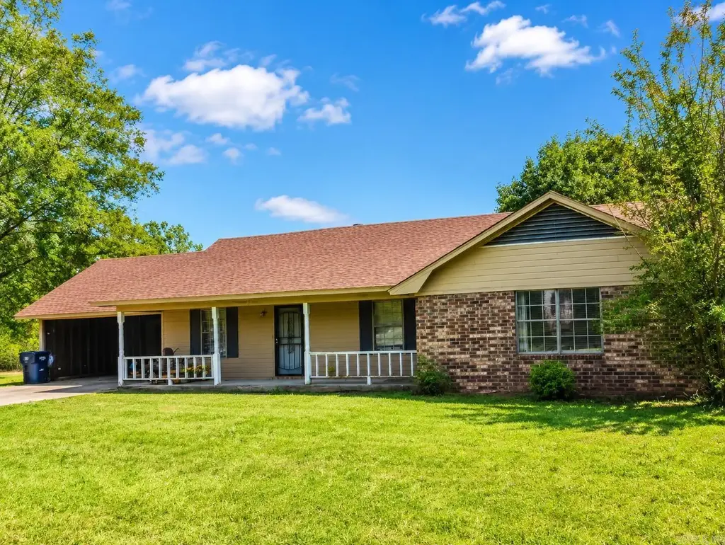 5906 Gwen Lane, Pine Bluff