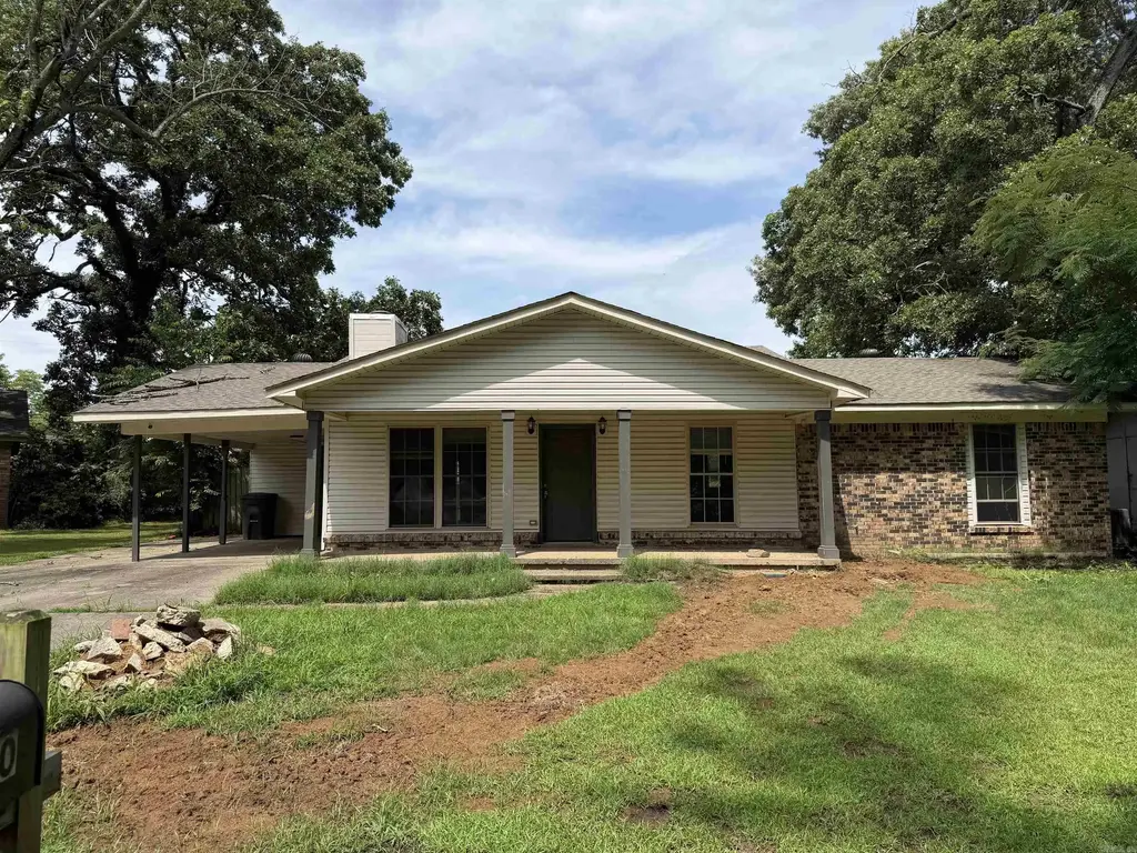 1000 Towering Oaks Drive, Jacksonville
