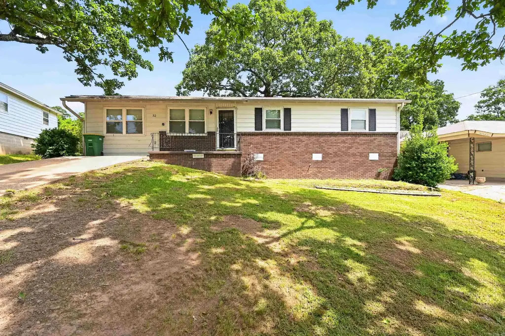 32 Oakview Drive, North Little Rock