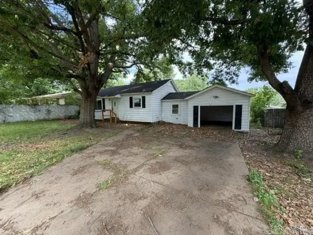 220 Willow Street, Jacksonville
