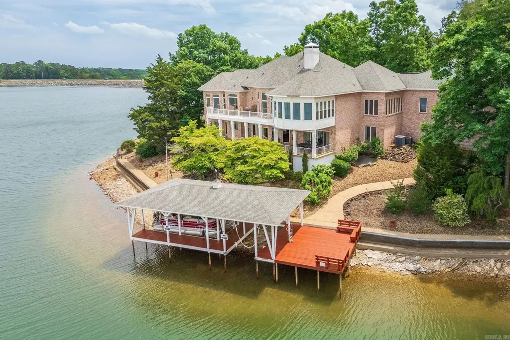 8 Guindola Circle, Hot Springs Village