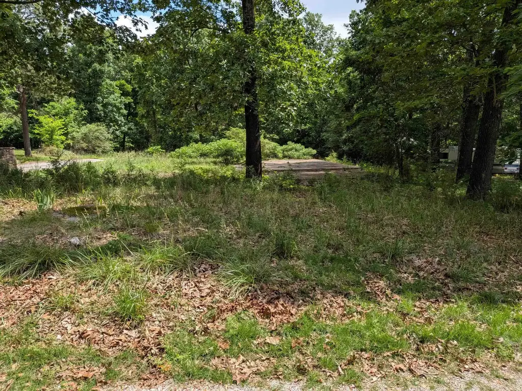 Dogwood Trail, Ozark Acres