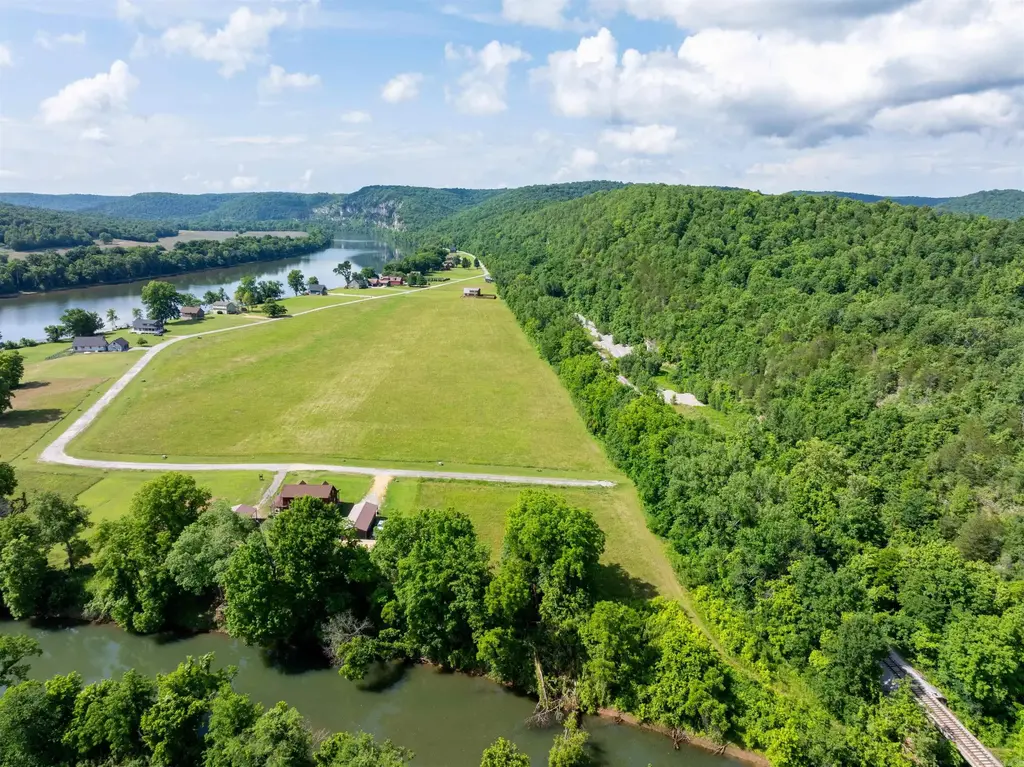 Joe Baker Rd, Batesville