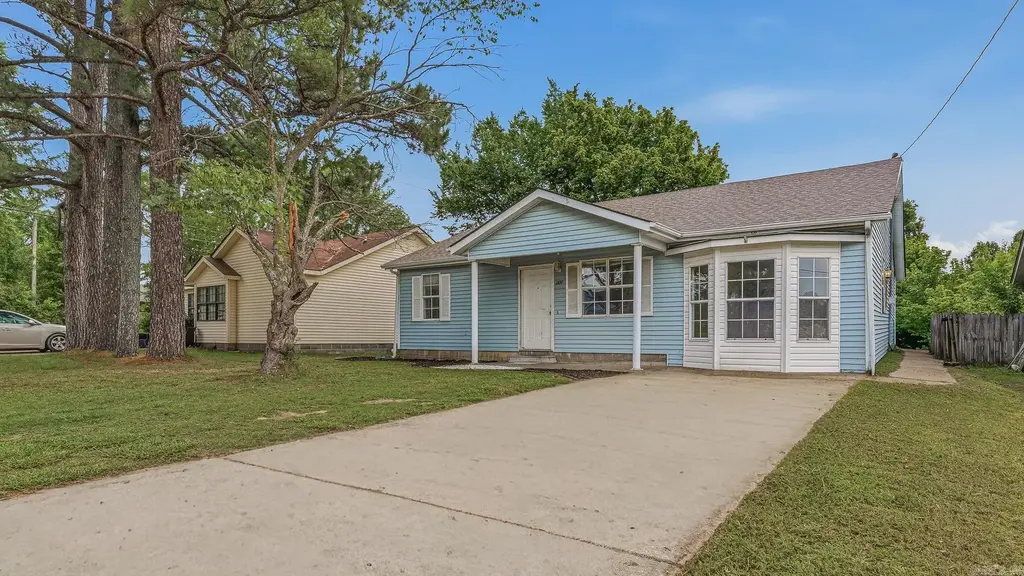 1109 N 29th, Paragould
