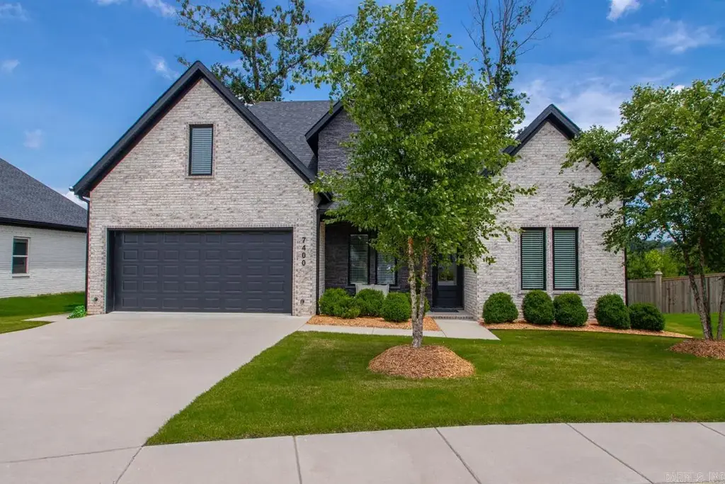 7400 Northwood Drive, Benton